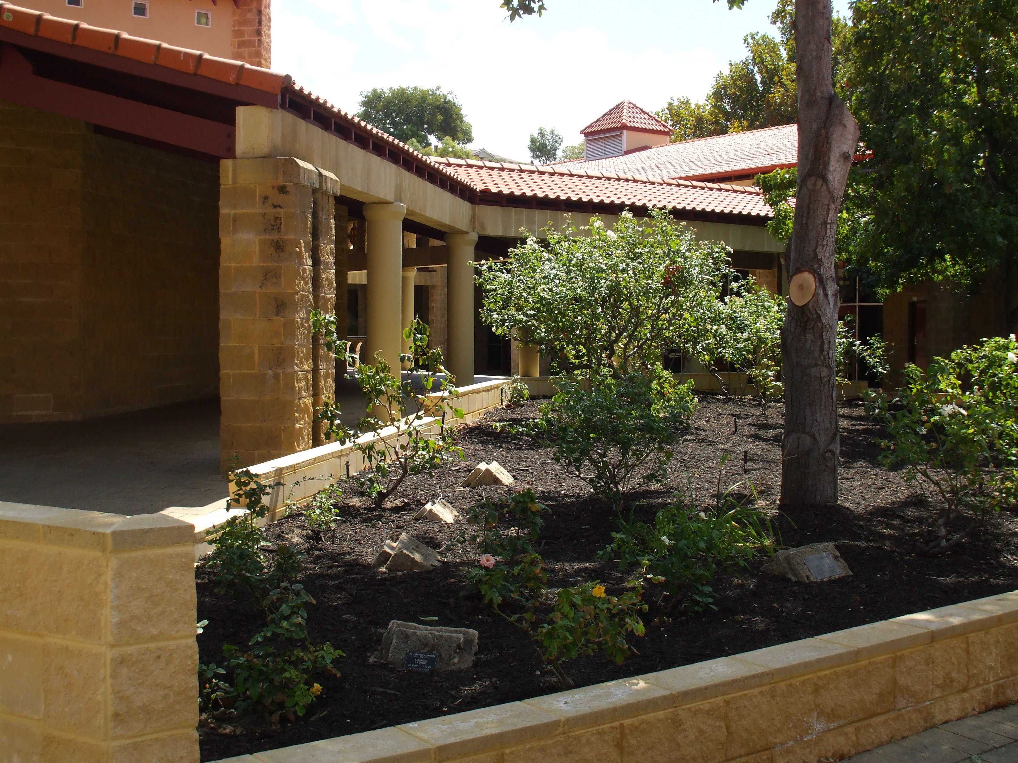 John XXIII College Remembrance Garden