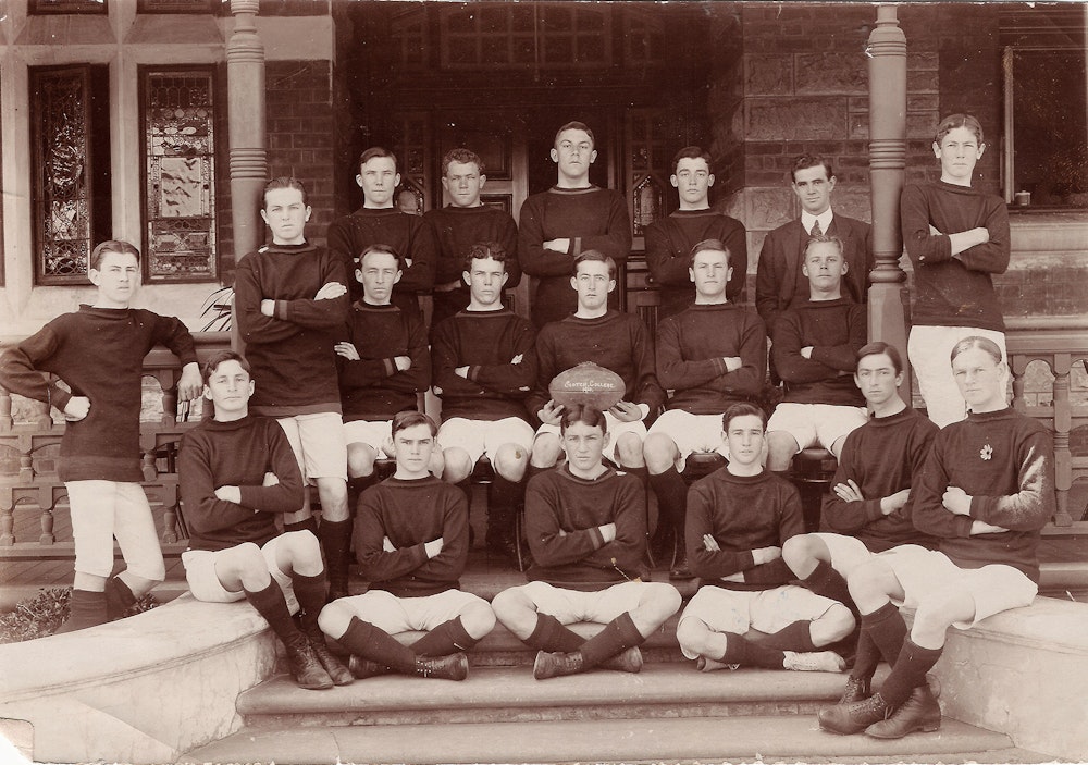 Football Team XVIII, 1911
