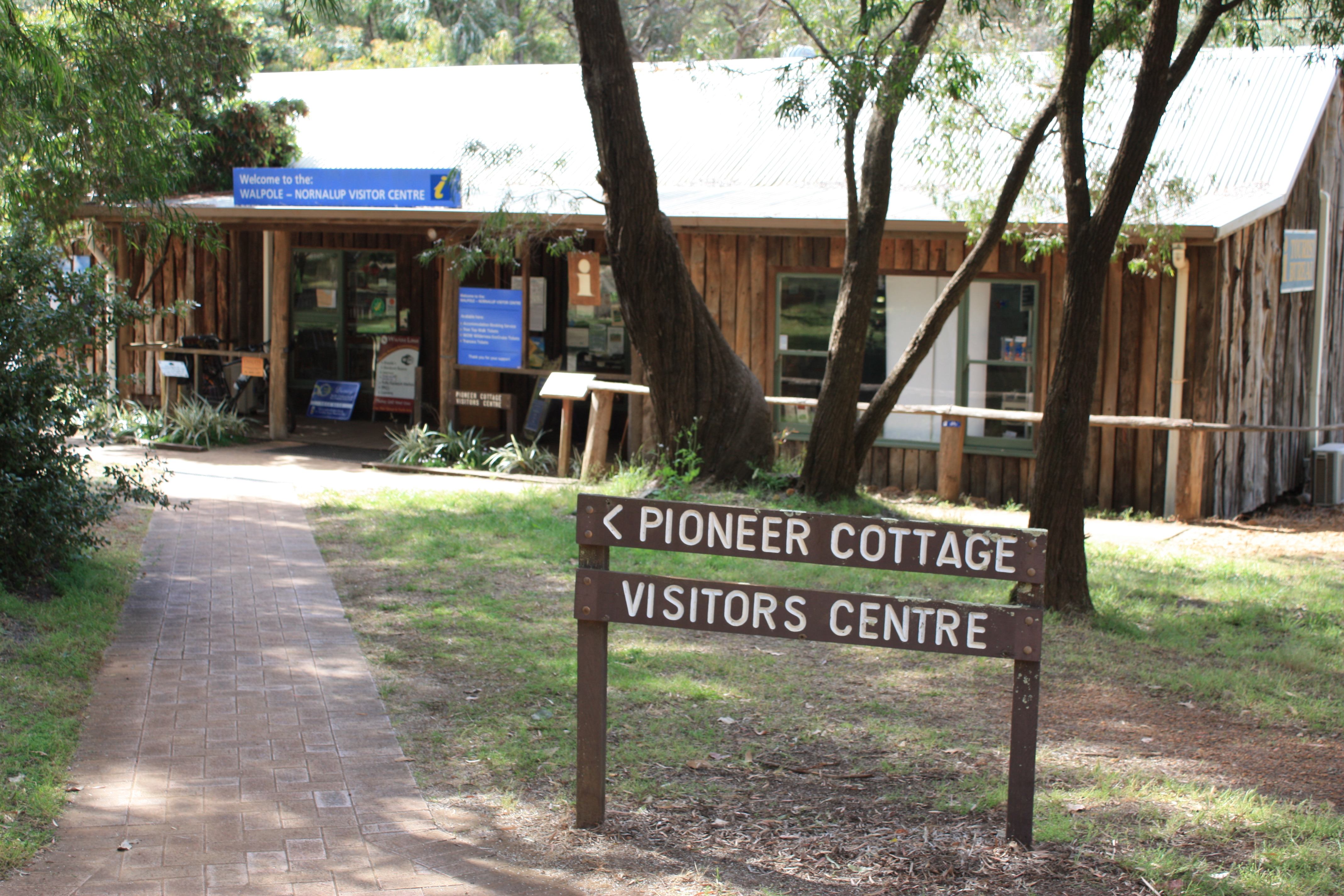 Walpole Tourist bureau