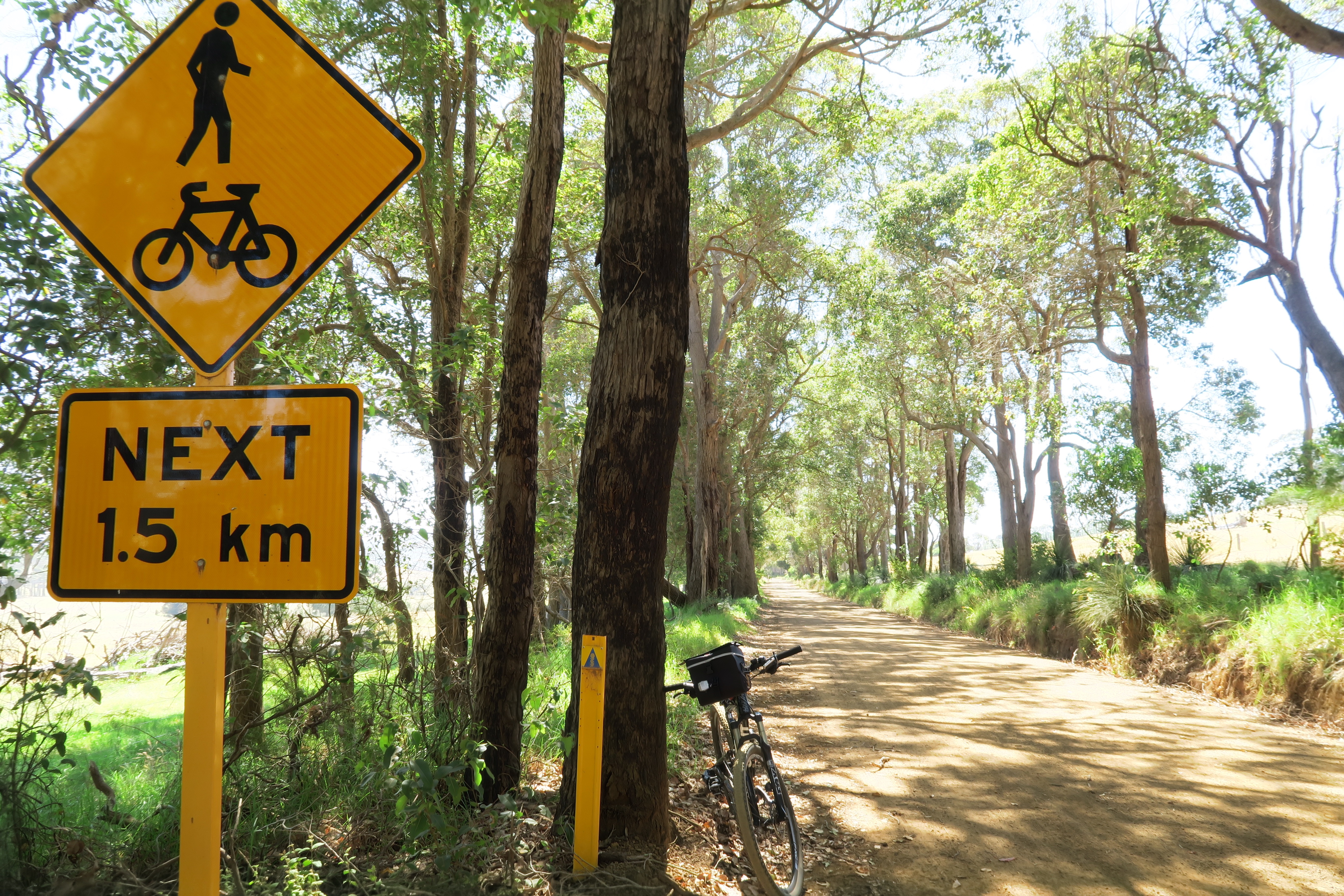 Mountain Road, Hortons