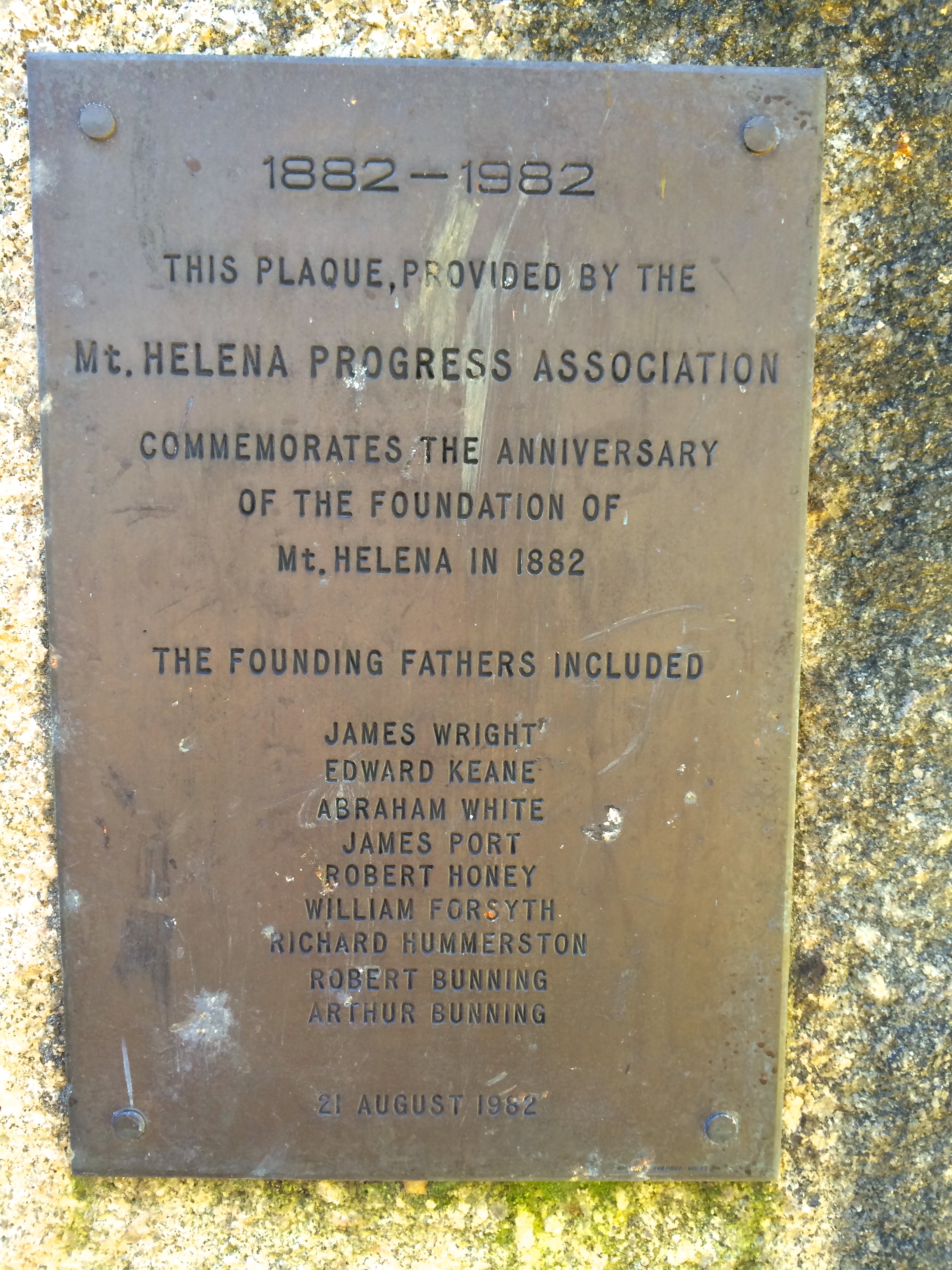 Pioneer plaque in Mt Helena (site of Lion Mill)