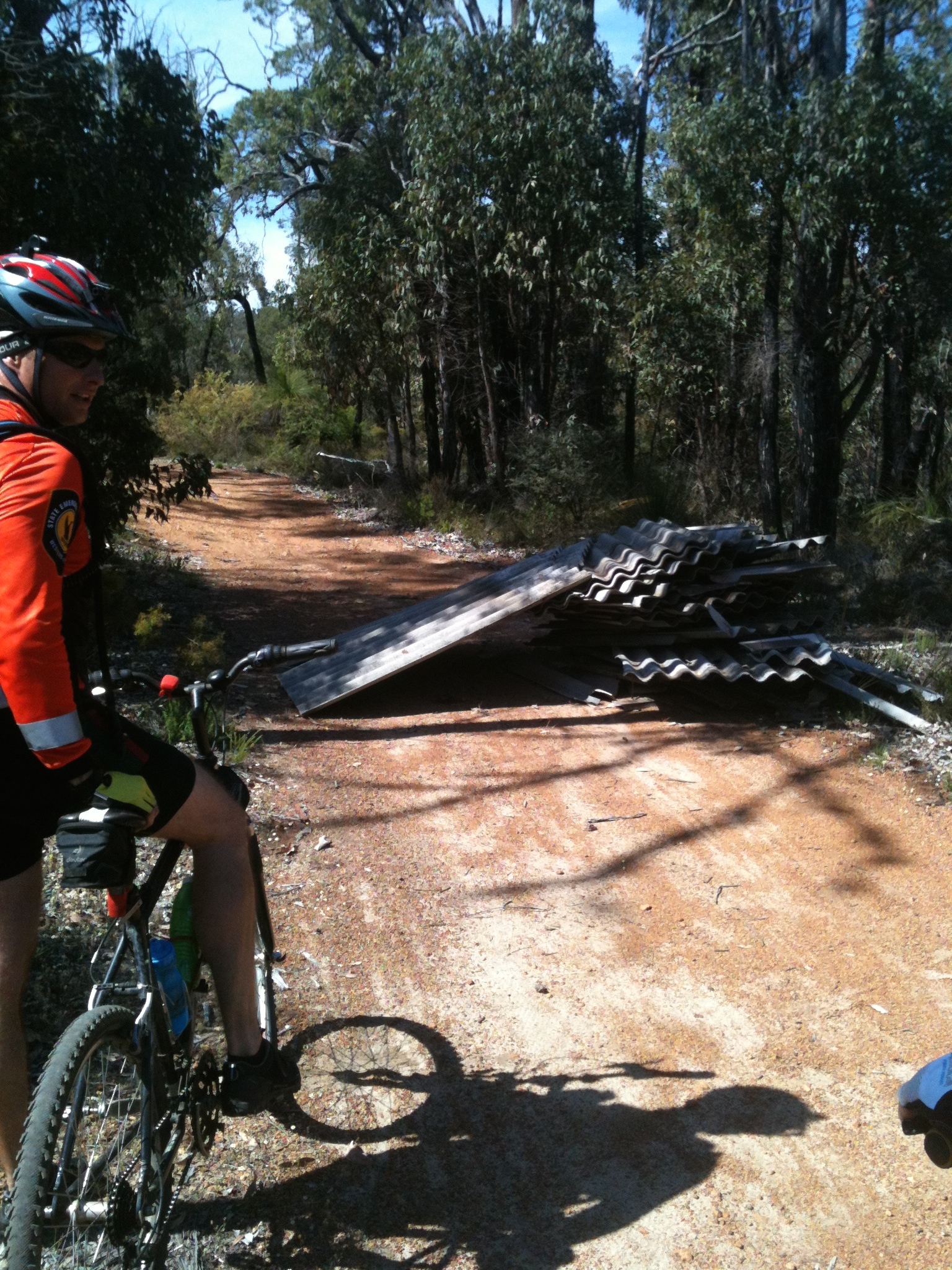 Asbestos dumped on the Trail