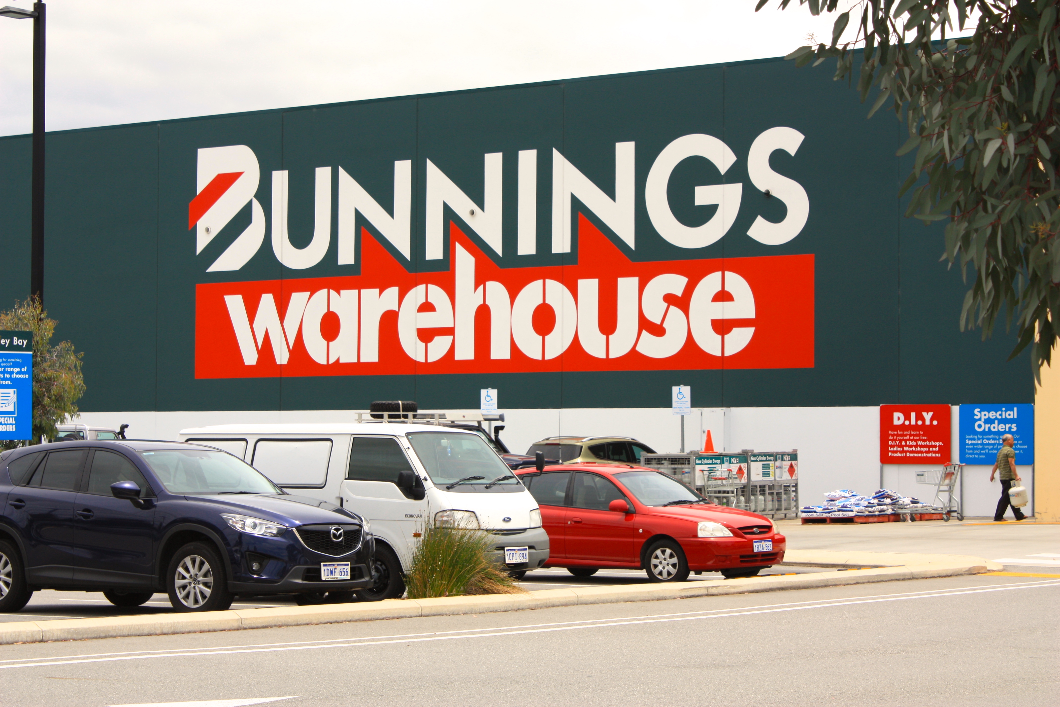 A modern Bunnings Hardware Warehouse 
