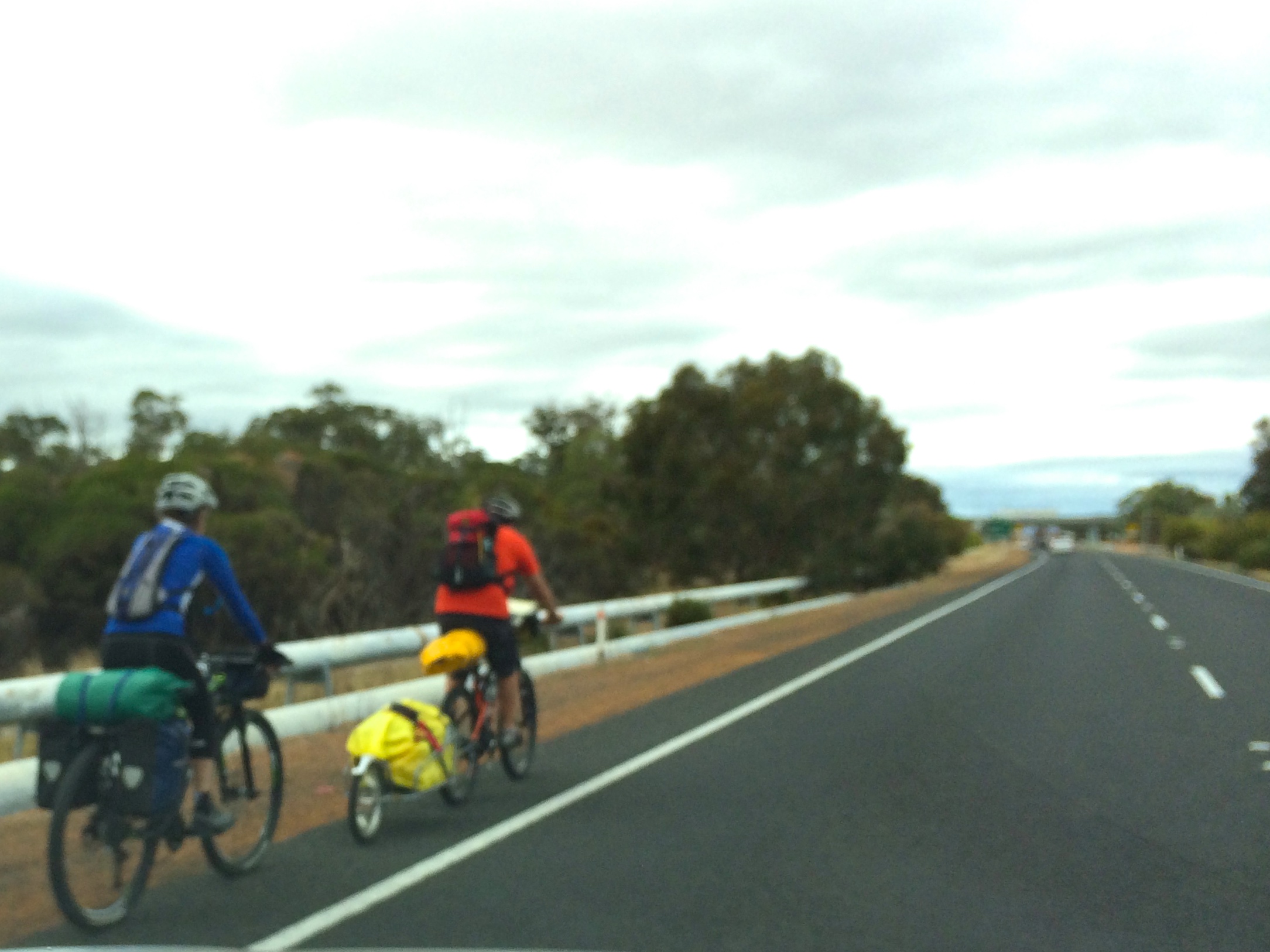 Cycling on Mandurah to Pinjarra Road