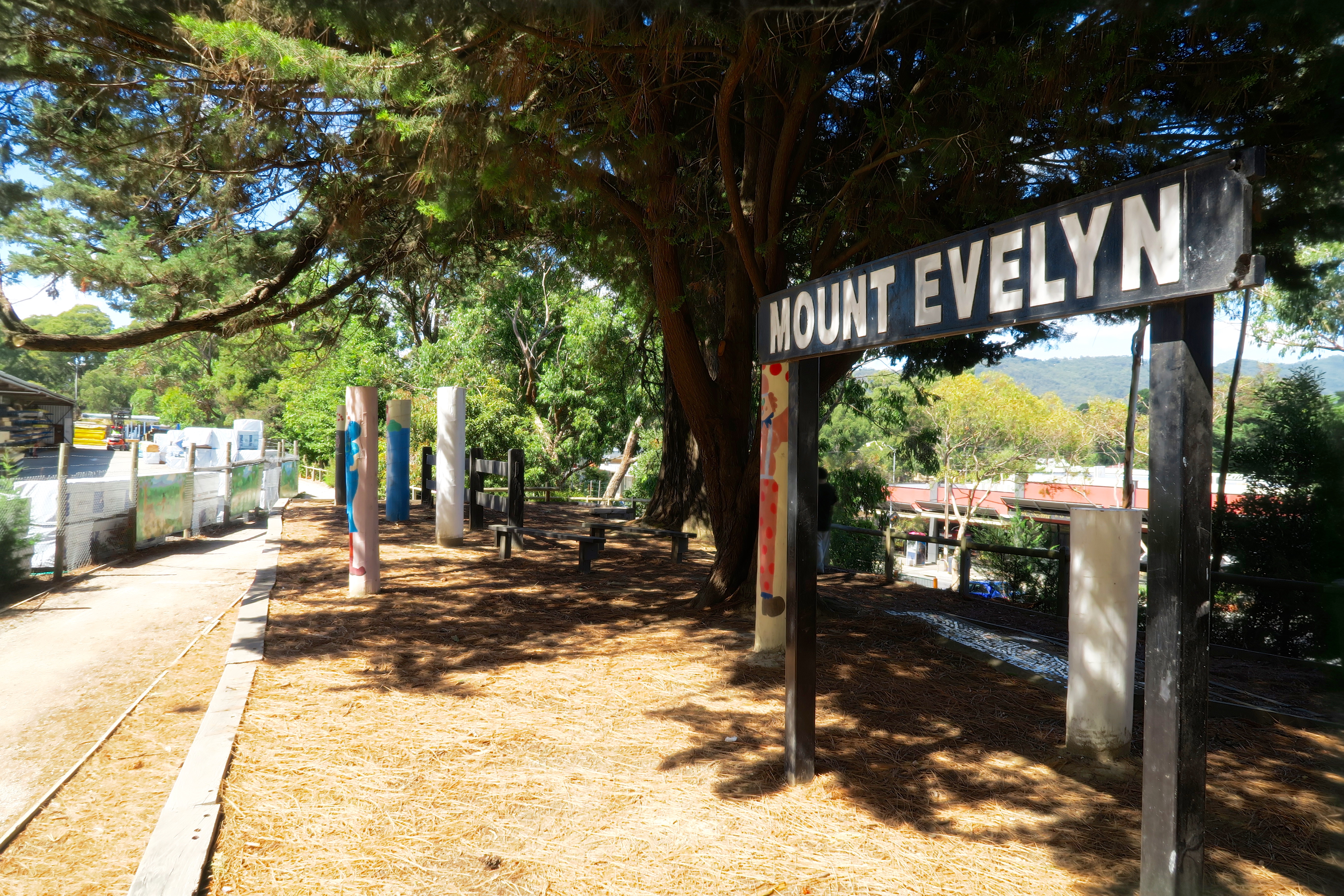 Mount Evelyn Station