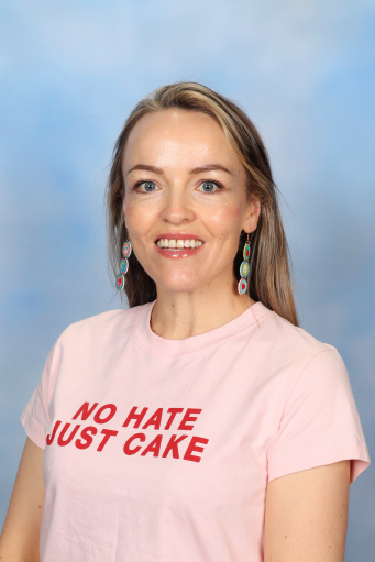 Mrs Eileen Nic Grianna